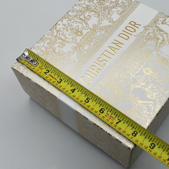 Dior Gift Box White Gold - Picture 5 of 8